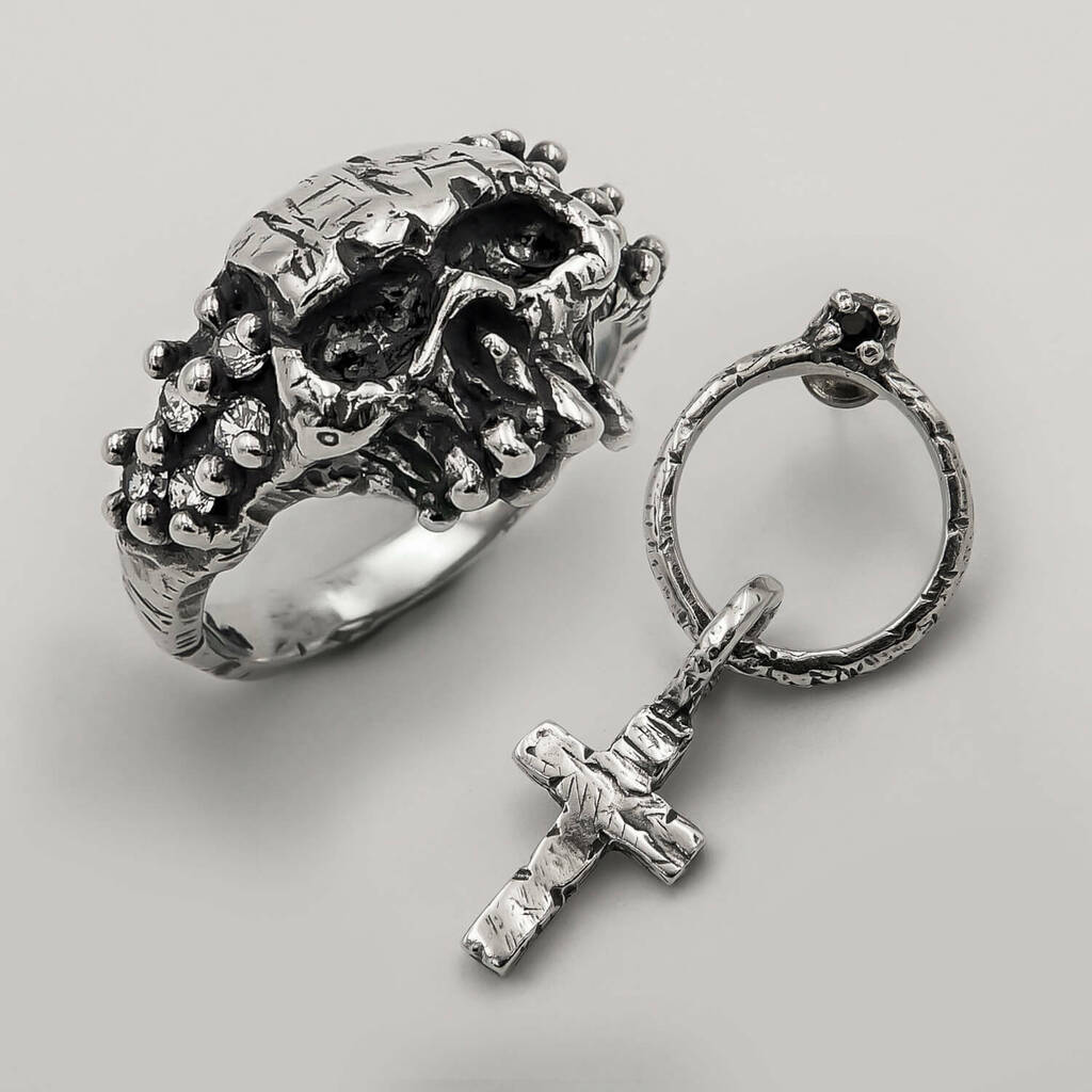 Mix Anel Grave Skull Zircônia e Brinco God - Prata 925