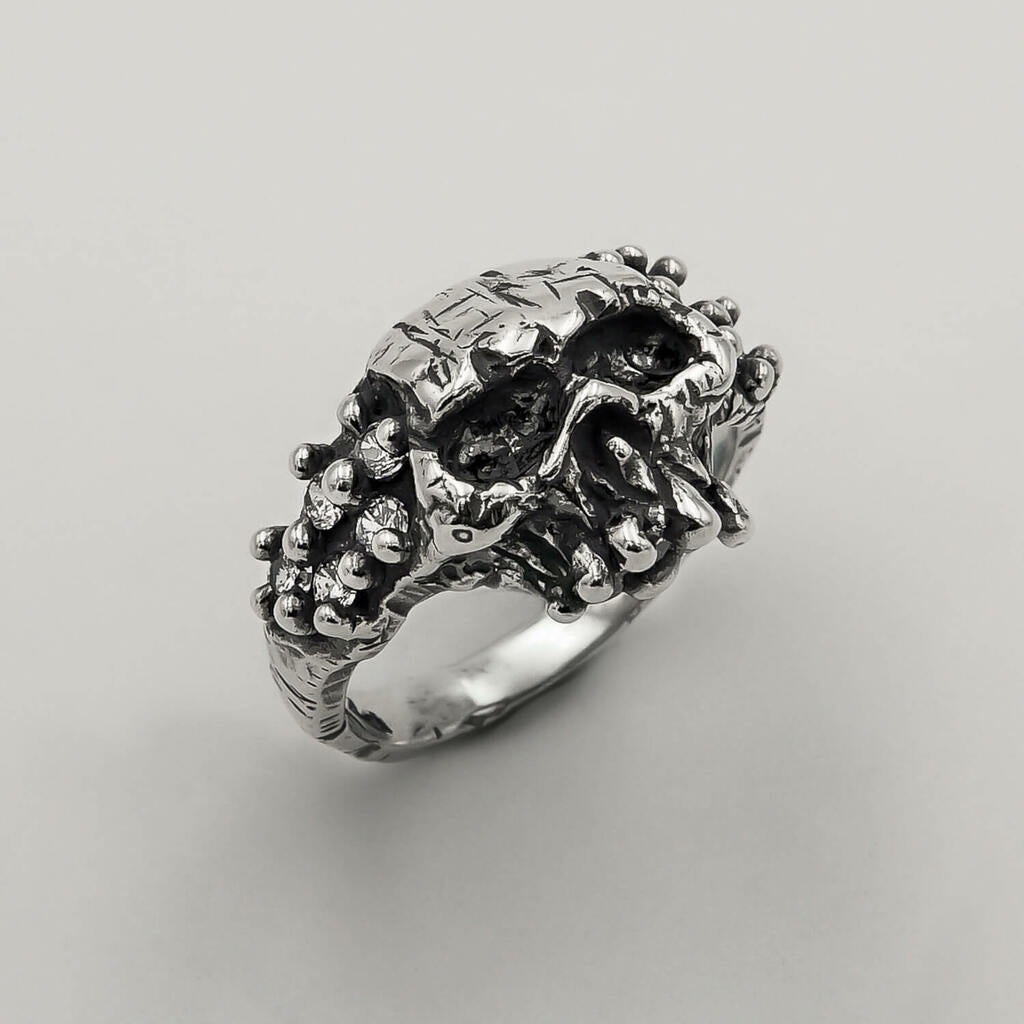 Anel Grave Skull Zircônia - Prata 925